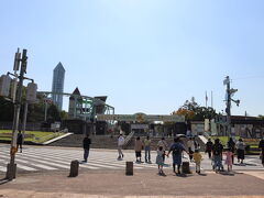 地下鉄で東山動物園へ