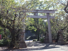 若宮大通に面している神社です