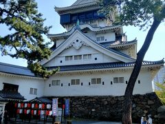 小倉城の天守の高さは28.7ｍで、全国6番目だそうです。
（1番は大阪城、2番目は名古屋城）
天守、庭園、松本清張博物館のセットで、700円でした。
