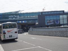 ●JR/敦賀駅

駅に戻って来ました。
工事が着々と進んでいますね。