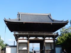 　　　　　　當麻寺の境内を通って帰らせていただきます(^^;;