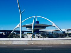 ロサンゼルス国際空港 (LAX)