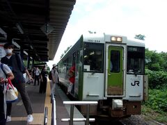 列車が来ました。

14時17分下北駅発　野辺地行き。