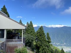 なんと！途中眼下に鹿がいました
出会えると思わなかったのですごく感動♪
写真に収められなかったのが悔やまれます
身延山ロープウェイは関東一の高低差763M で７分間の空中散歩と紹介されていました
