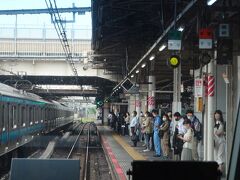 上野駅着。
ここも東北・上信越方面の玄関口として機能した駅だったけど、今や多くの電車が東京駅方面に乗り入れる中間駅のようになってしまった。