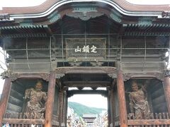 善光寺の仁王像は迫力満点！