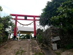 神社のほうへ。