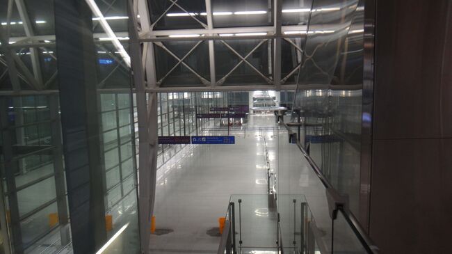 第二ターミナルへの通路？