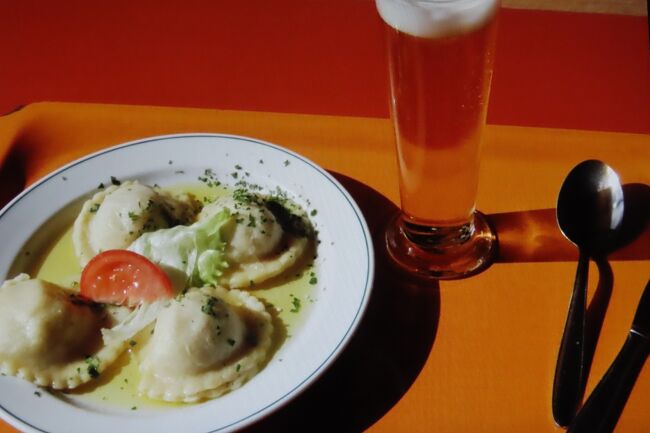 昼食は展望台に隣接したパノラマレストランで取りました。