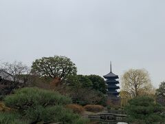 東寺で写経もさせてもらいました。