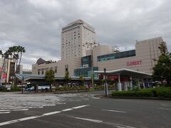 バスの1日乗車券を買うため、徳島駅前の高速バスチケットセンターに行ってみたら、ここでは9時にならないと売れないので、バス案内所に行くように、と言われました。
