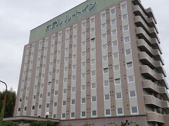 決勝前日のホテルは全然取れなくて、名阪国道を走って伊賀のさらに先、名張のルートインに宿泊しました。

鈴鹿から７０ｋｍぐらい、だいたい１．５時間ぐらいですが、このホテルでもＦ１のユニフォームをかなり見かけました。

名古屋から通うよりは実は楽だったのかもしれません。