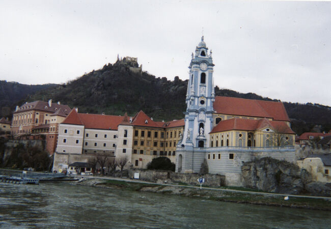 デュルンシュタインに到着です。