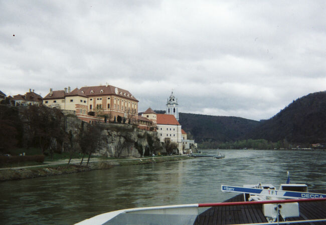 デュルンシュタインが見えてきました。