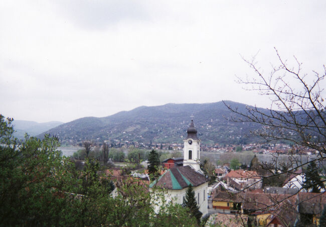 丘からヴィシェグラードに戻ります。