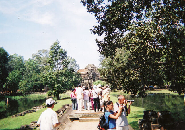 アンコール・トム内ピミアナカス方面を眺めました。