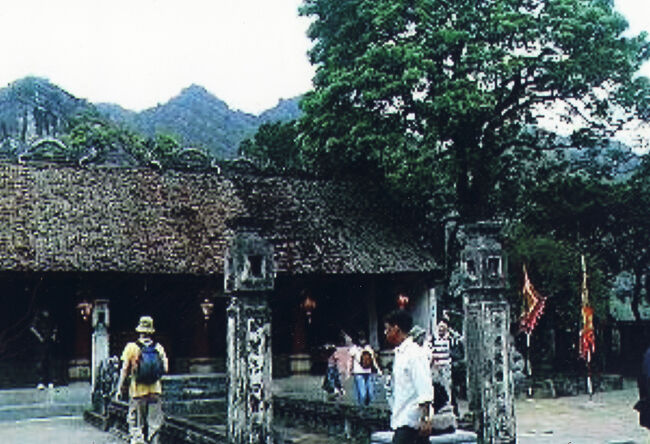ホアルーのレ・ダイ・ハン祠。