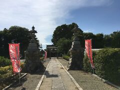 中の家の近くにある諏訪神社。子どものころの渋沢栄一がこのの神社で獅子舞を踊っていました。彼が事業成功後にここに結構寄付をしているそうで、ここの拝殿も寄付により建てられたものです。
