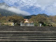 温泉街から車で数分のところに、台湾寺院ができていました。