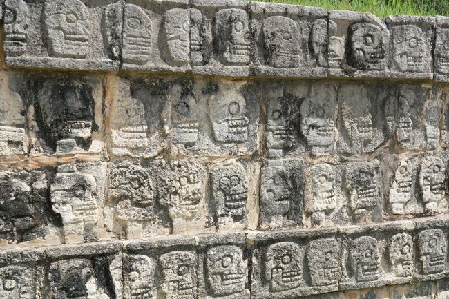 チェチェンイッツァ  置物 チェチェンイッツァ 置物