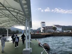 8時16分、豊島は家浦（いえうら）港に到着。豊島メインの玄関口だ。