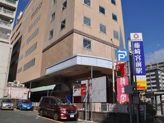 　通町筋電停には2分遅れくらいで到着、熊本電鉄藤崎宮駅発御代志行きの出発は9分後、約800メートル小走りで何とか間に合いました。