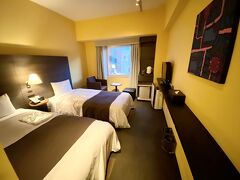 銀座のホテルからは

地下鉄浅草線の駅が近くて

雨にほとんど濡れずに行けました

羽田空港まで乗り換えなしなので便利