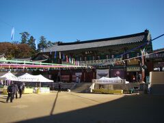 韓国三宝寺刹の一つである「海印寺」。

新羅時代の802年に、
伽耶山（かやさん）山中に建立した、
1200年の歴史を持つ、古～いお寺。


