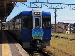 午後2時20分過ぎ。ＨＩＧＨ　ＲＡＩＬ　１３７５が回送で入って来ました。