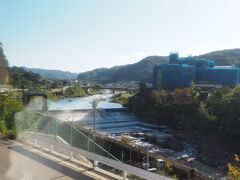 千曲川沿いに高原を上って行きます。