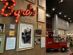 「バーズ(Byrd's)」、ジョージア州サバンナを本拠地とするクッキーの店です。サウスカロライナ州とテネシー州に支店があります。