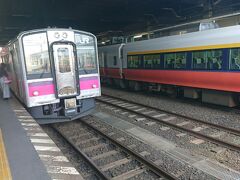 弘前駅からは普通列車大舘行に乗車します。