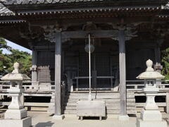 現在の建物は伊達政宗が慶長9年(1604年)に創建したもの