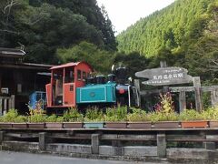 インクラインの横には観光用の周回トロッコ「馬路森林鉄道」乗り場があるが、客車がテーマパークの乗り物のようなものなので、乗車はパス。運賃はインクライン同様、400円。