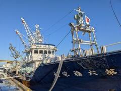 続いて八戸に戻って、館鼻岸壁朝市へ!