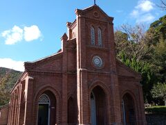 赤レンガの堂崎天主堂。中はこの天主堂の歴史などを展示する資料館となっている。