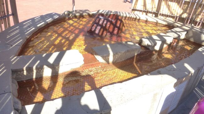 中の手湯です。