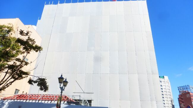 「共立メンテナンスグループ」のホテル建設現場です。<br /><br />ドーミーインなのか、高級路線ホテルなのかは分かりません。