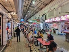 ゴルフ組の　E先輩と合流し　夕食！