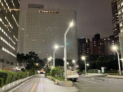 東京・西新宿『SHINJUKU WASHINGTON HOTEL MAIN』

『新宿ワシントンホテル本館』の外観の写真。

空室が多いかな。