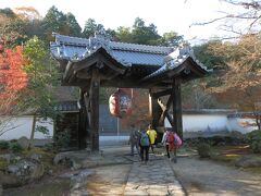 　総門が見えて来ました。金剛輪寺を出ます。
　金剛輪寺から湖東三山の一つ「百濟寺」に向いました。