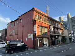 ホテルなにわ。秋田駅の周辺にはいろいろなホテルがありますが、民宿風なホテルを選びました。