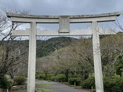 中ノ島でもレンタカー借ります。最初に隠岐神社へ。
