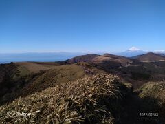 仁科峠付近より富士山と南アルプスを望む