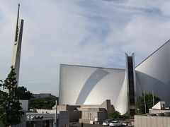 神社からの聖堂