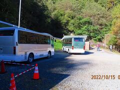 乗車15分くらいで分杭峠駐車場に到着、昔はここがマイカー駐車場だったんです。
