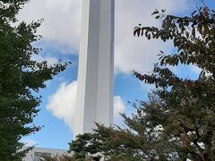 まずは五稜郭タワーに到着
青空に映えます