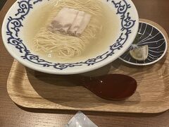 豚そば月や ラーメン滑走路店