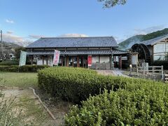 川古の大楠、為朝館。