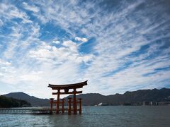 海面から見えた鳥居。